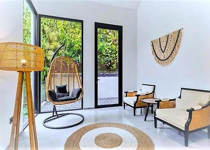 ホテル Buddleja Asiatica 3 Bedroom Private Pool Canggu Su17 5*